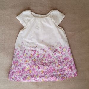 Zara Baby Girl White/Magenta Floral 5 Button Closure Dress Size 18-24